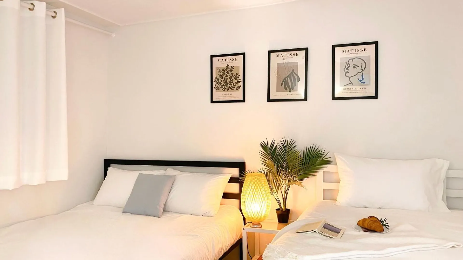 The Hue Stay, Seoul 0*,  South Korea